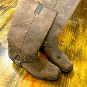 Women’s boots